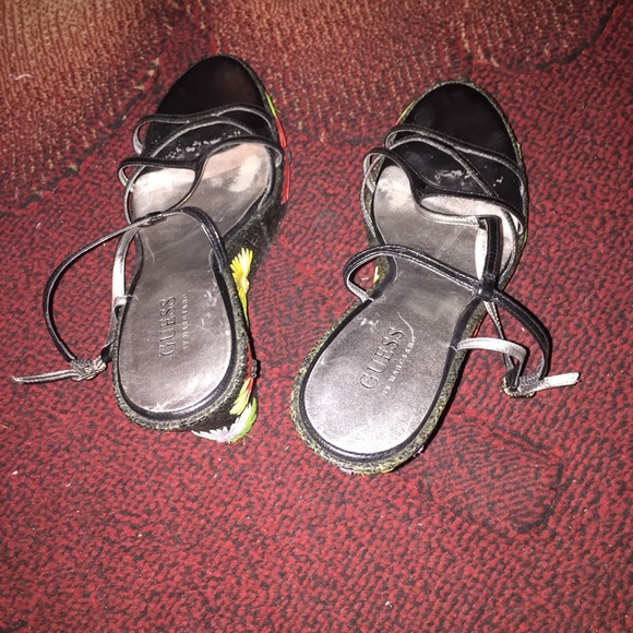 Sandals - Picture 7 of 8